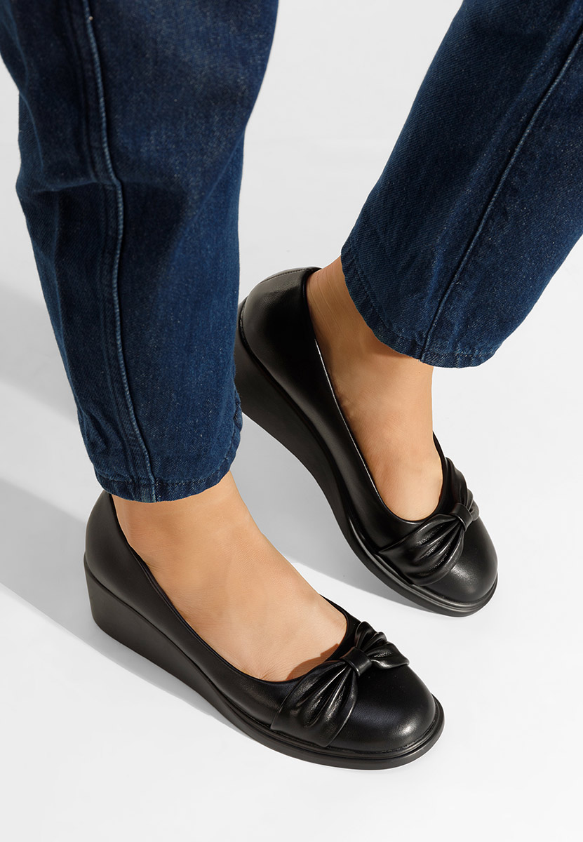 Scarpe con zeppa Fines nero