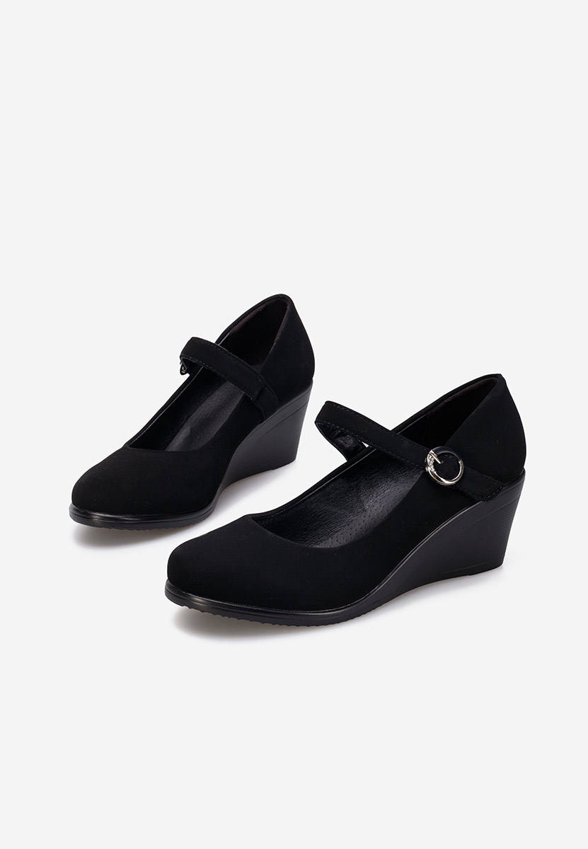 Scarpe con zeppa nero Ildia