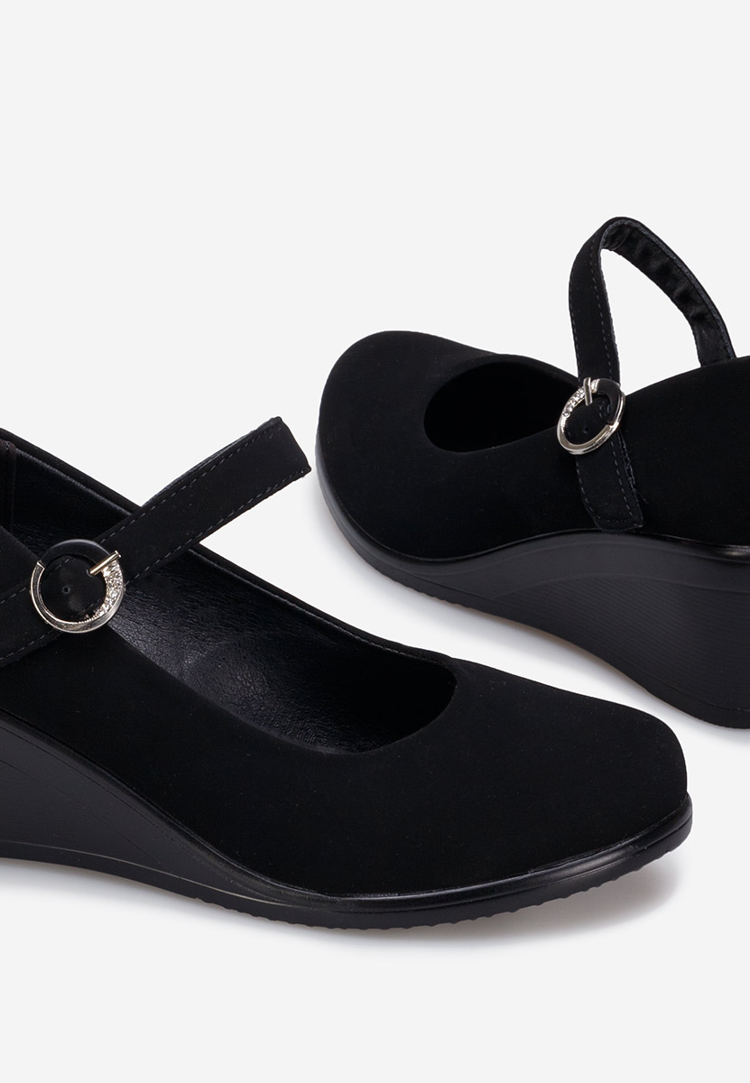 Scarpe con zeppa nero Ildia