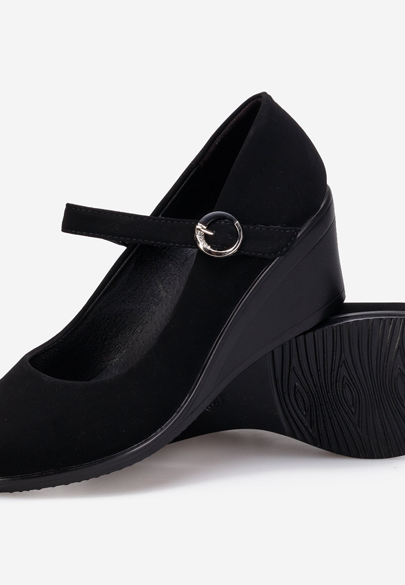 Scarpe con zeppa nero Ildia