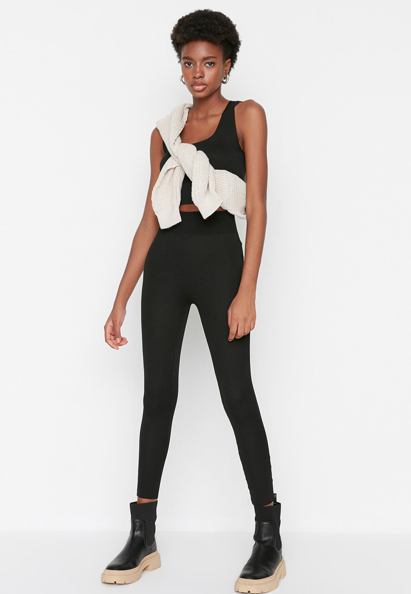 Outfit Nero Terrassa