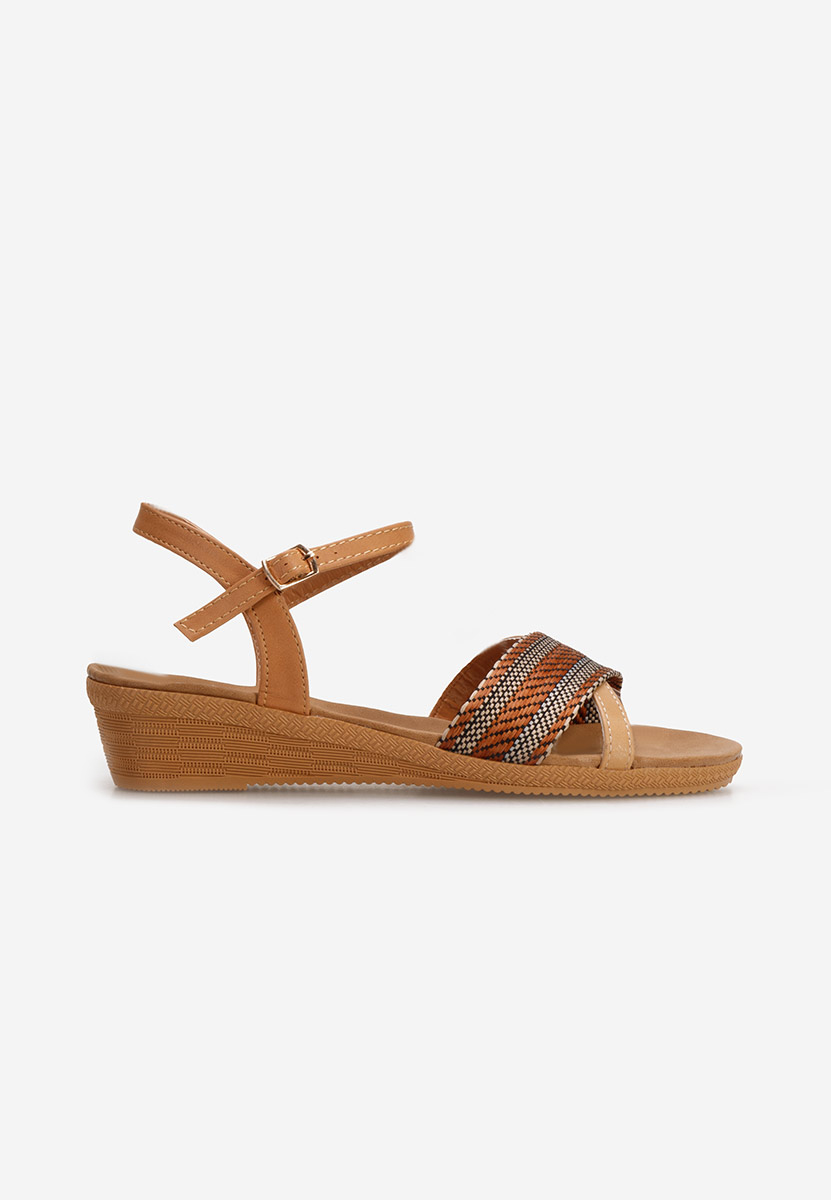 Sandali con tacco basso Pedria Marrone