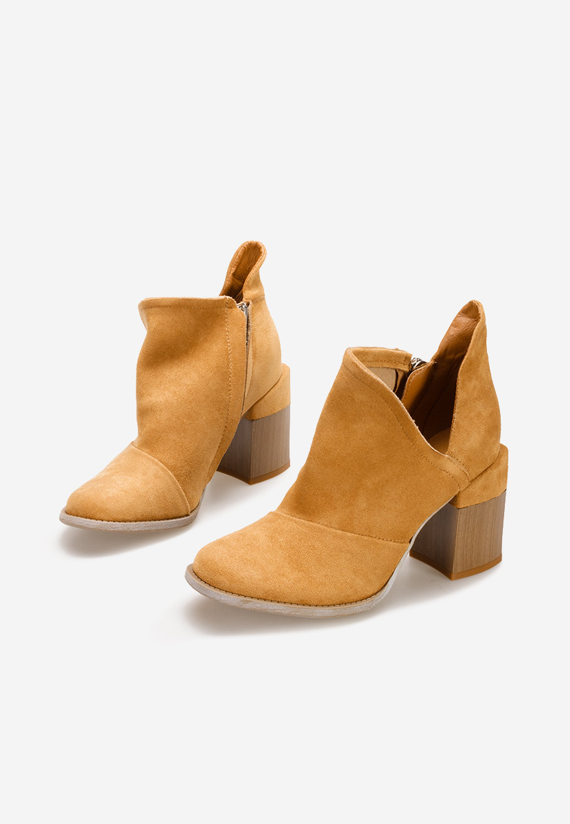 Tronchetti con tacco largo Odeisa Camel