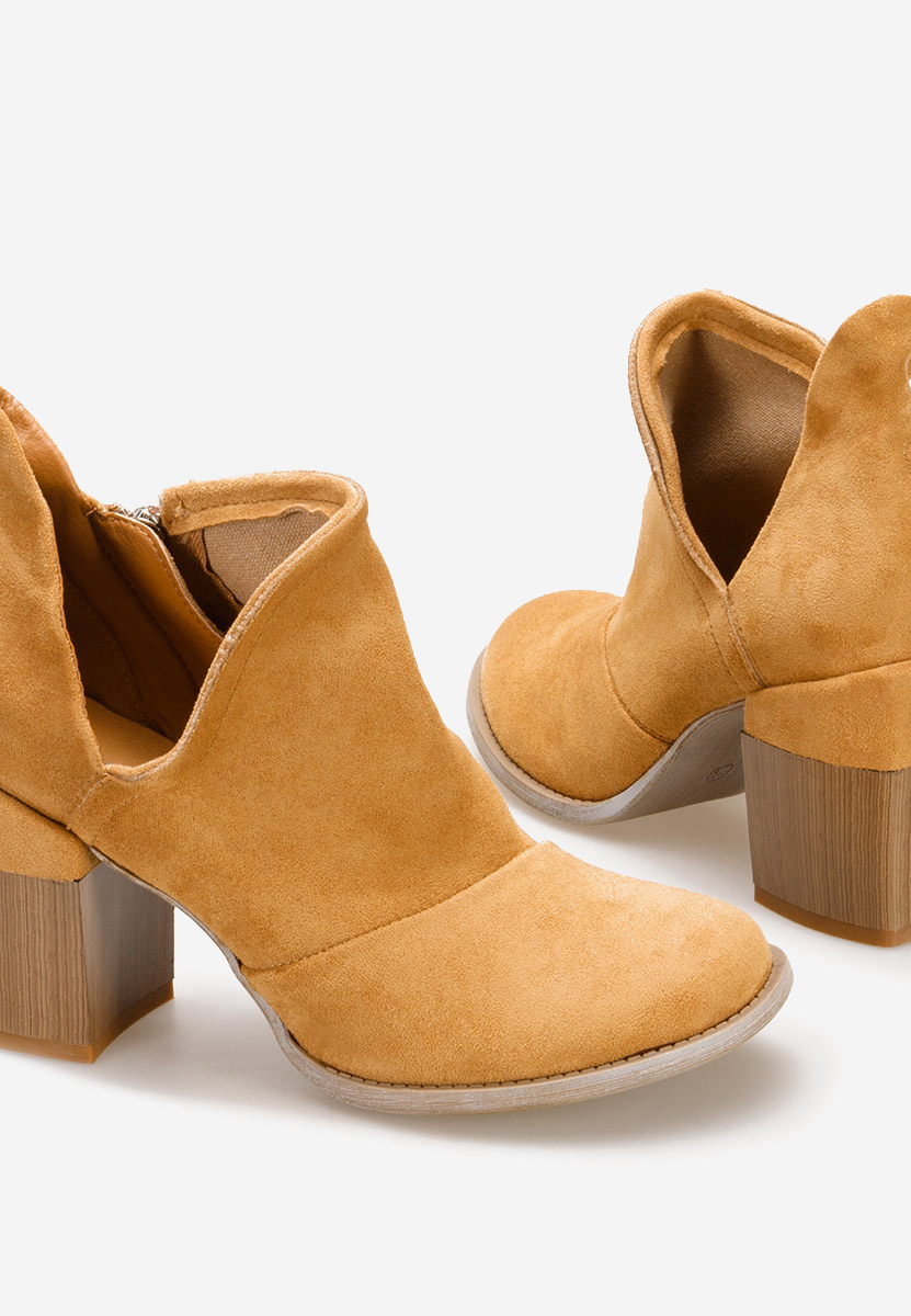 Tronchetti con tacco largo Odeisa Camel