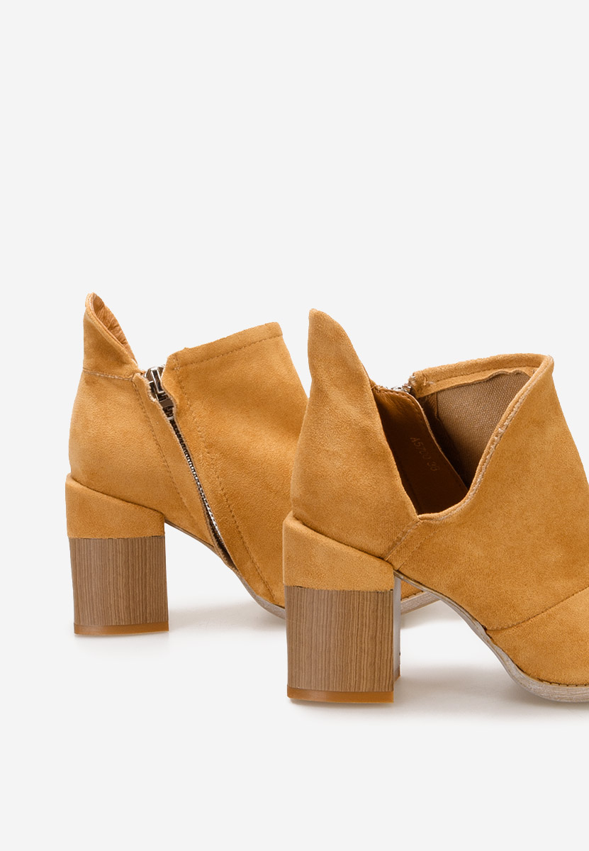 Tronchetti con tacco largo Odeisa Camel