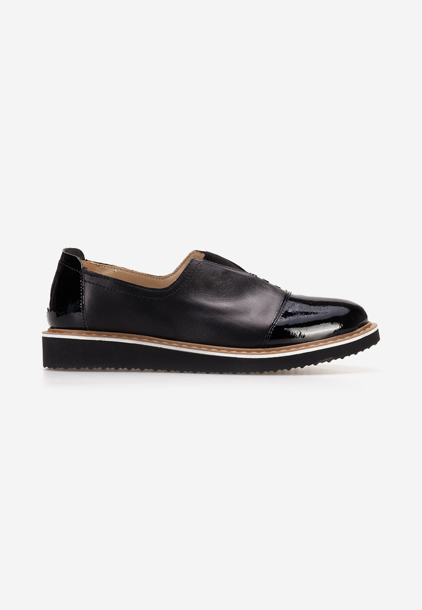 Scarpe basse in vernice Ariva Nero