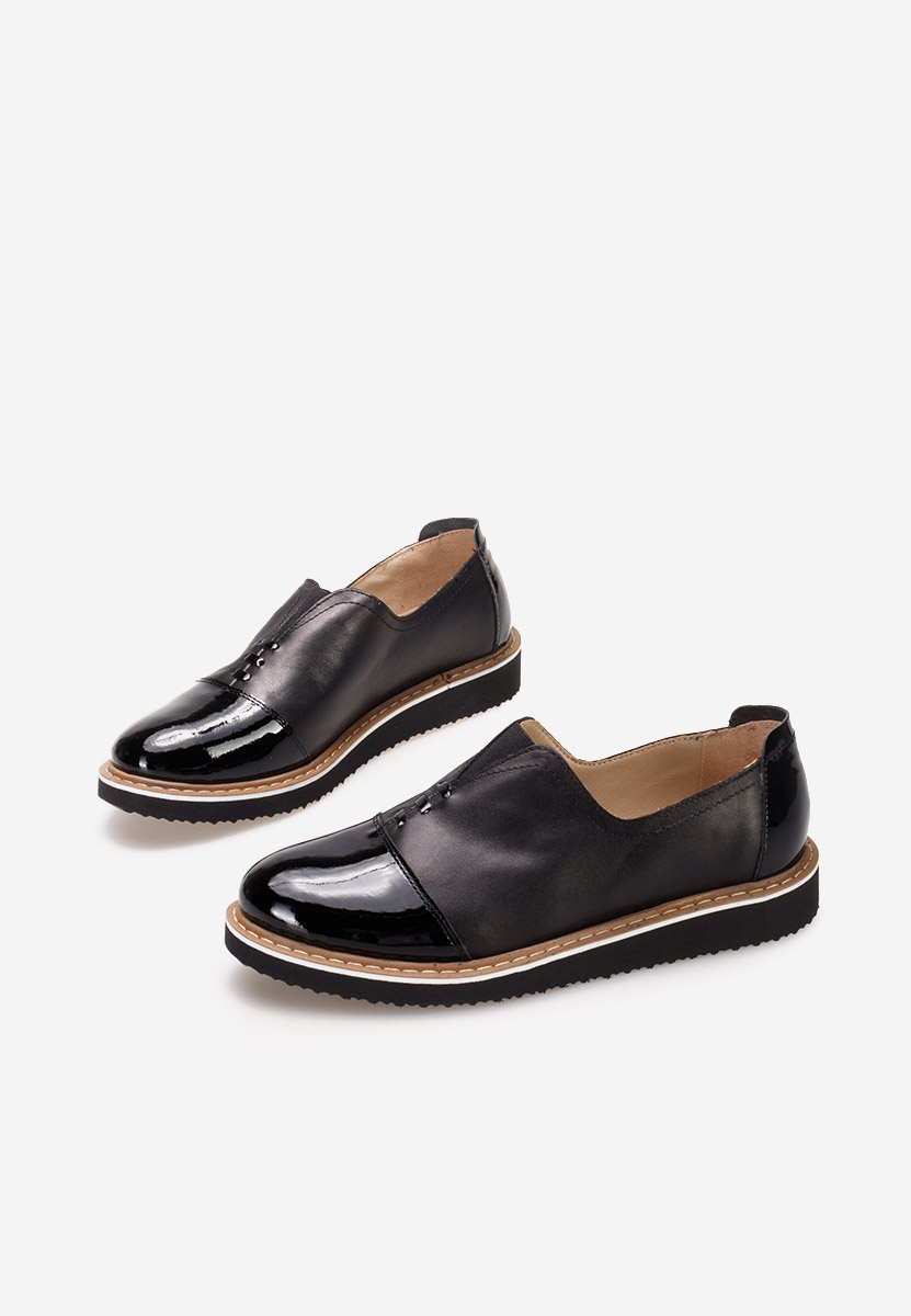 Scarpe basse in vernice Ariva Nero