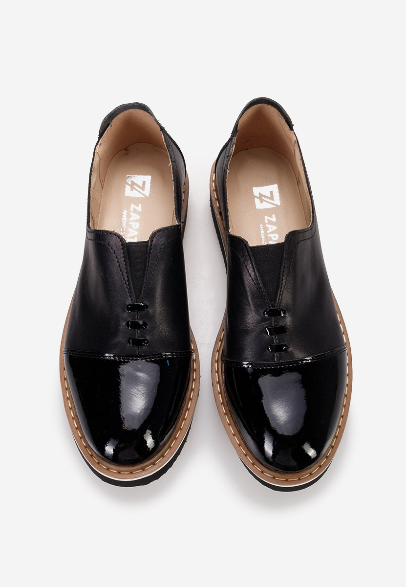 Scarpe basse in vernice Ariva Nero