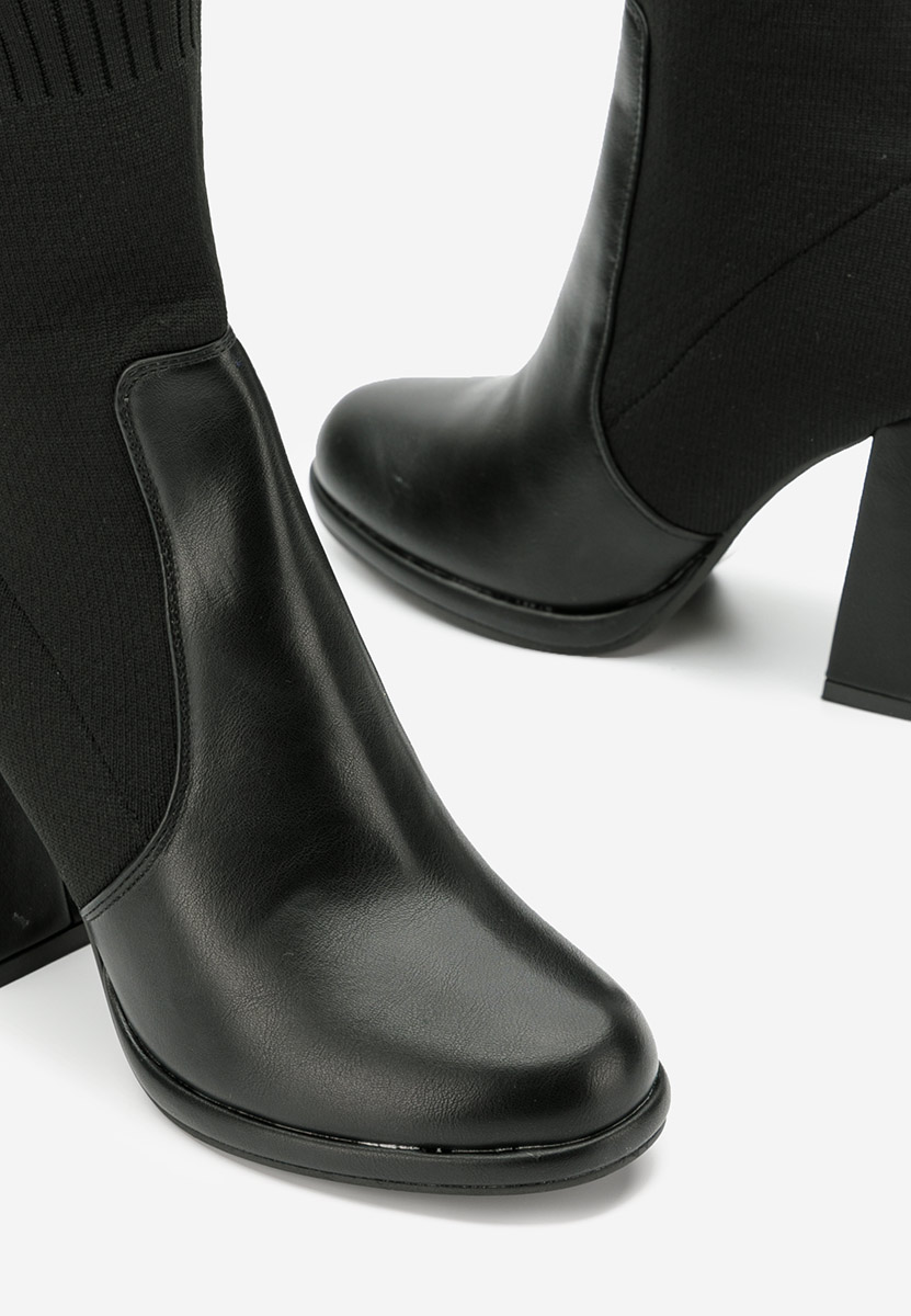 Stivaletti da donna Ventilla Nero