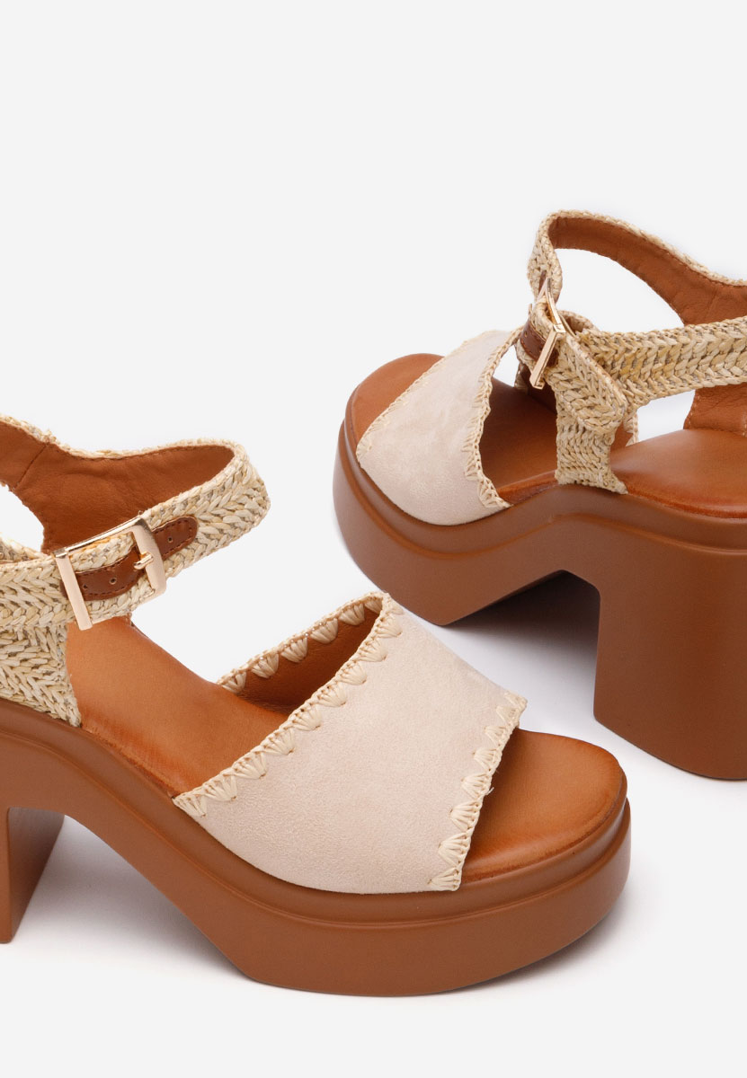 Sandali con tacco largo e plateau Regina beige