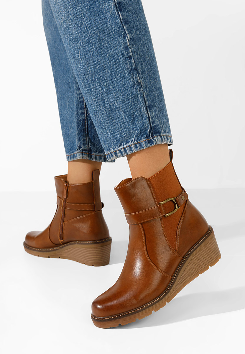 Stivaletti con zeppa Adala camel