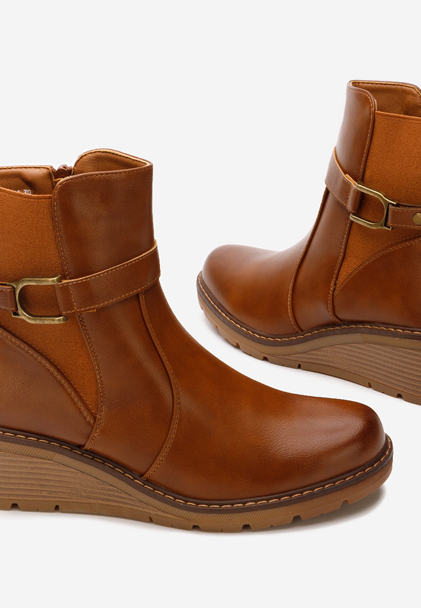 Stivaletti con zeppa Adala camel