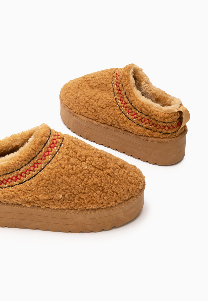 Zoccoli con zeppa Cristina camel