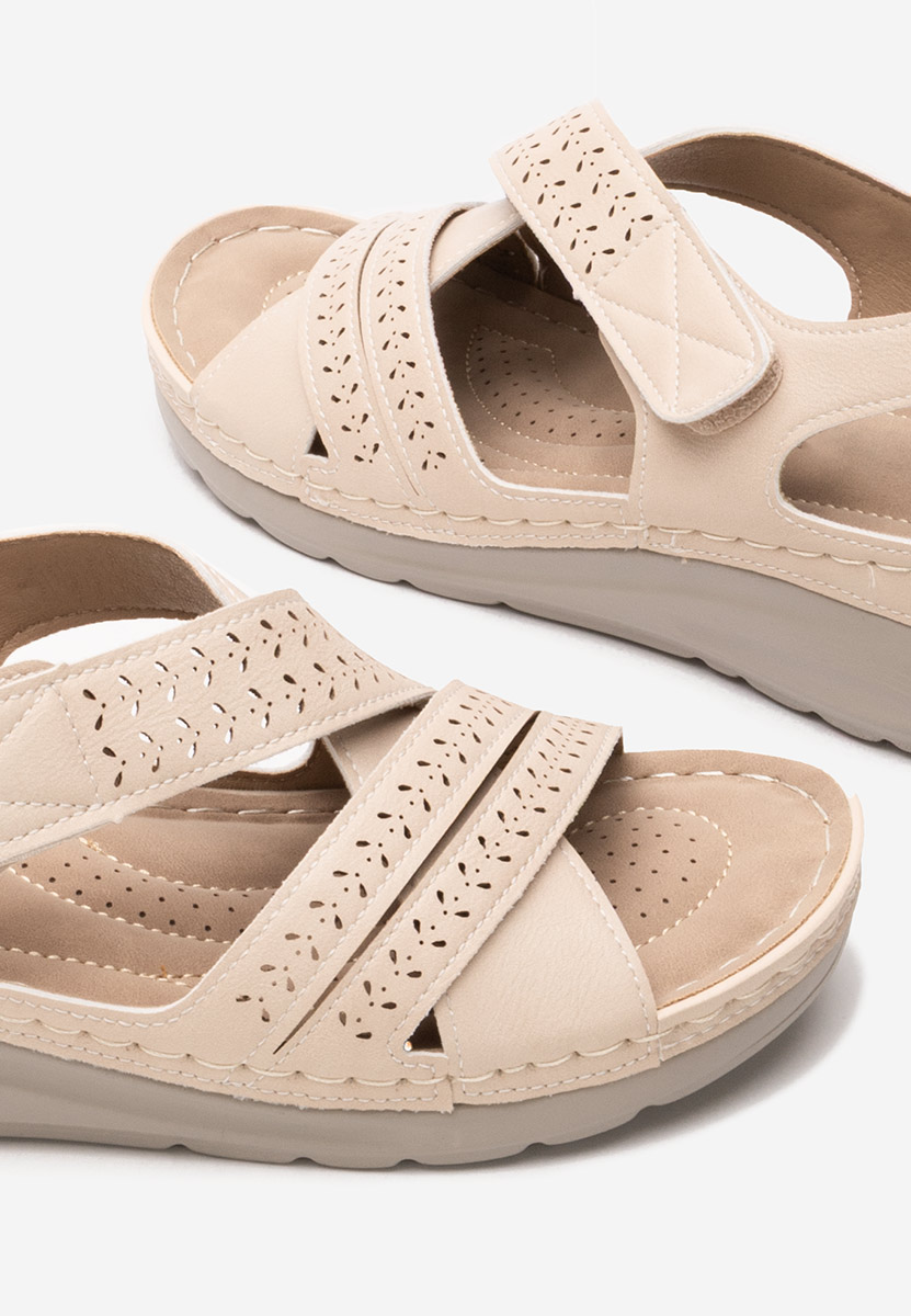 Sandali con plateau Gyovanna beige