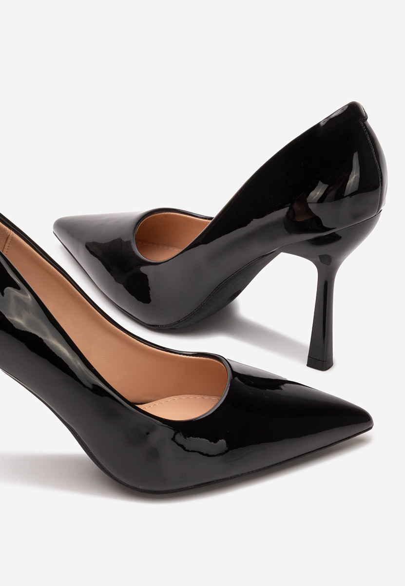 Décolleté in vernice Avilaga Nero