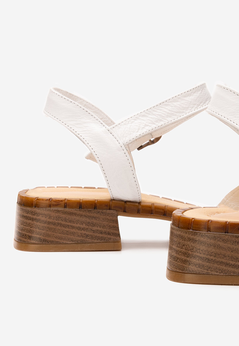 Sandali con tacco basso Yolanda Bianchi