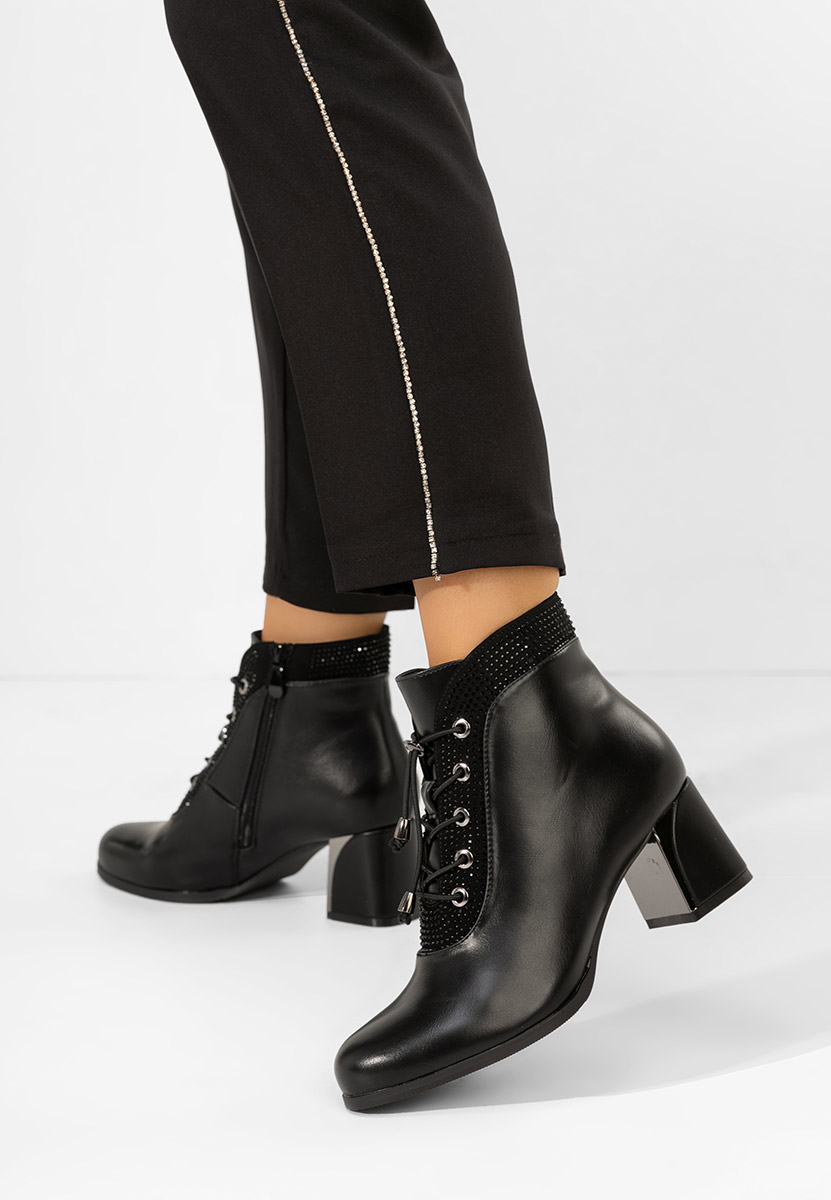 Stivaletti con tacco Larae V2 nero