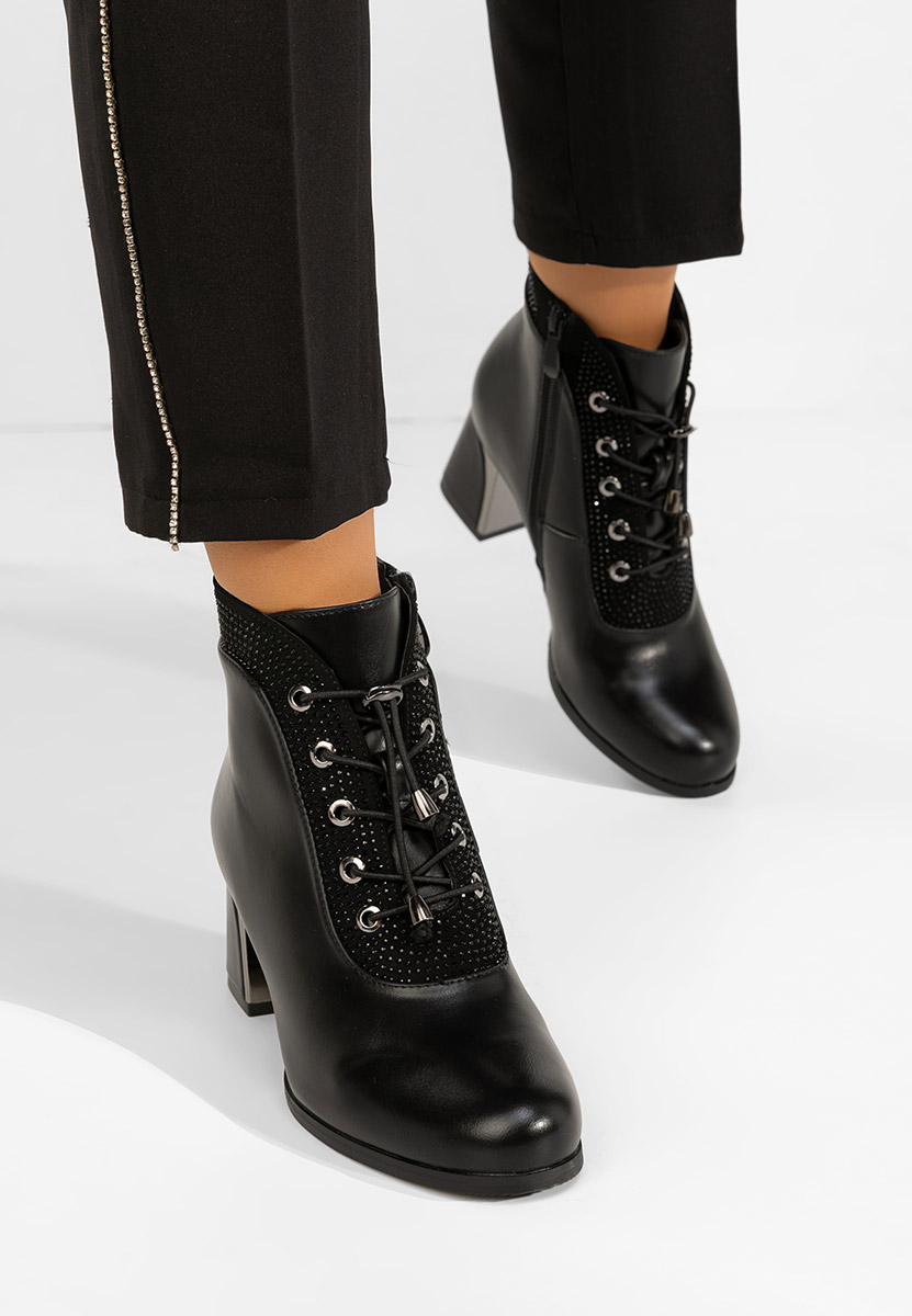 Stivaletti con tacco Larae V2 nero