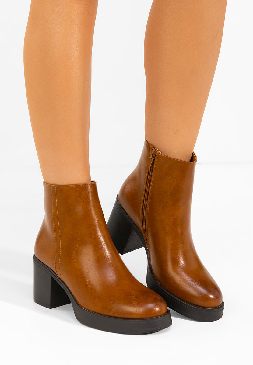 Tronchetti con tacco largo Denisia camel