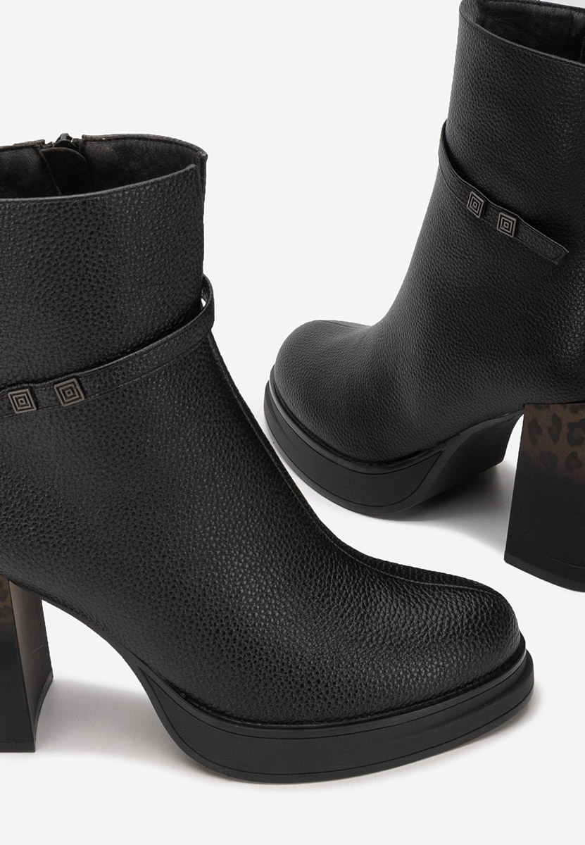 Tronchetti con tacco largo Rannia nero