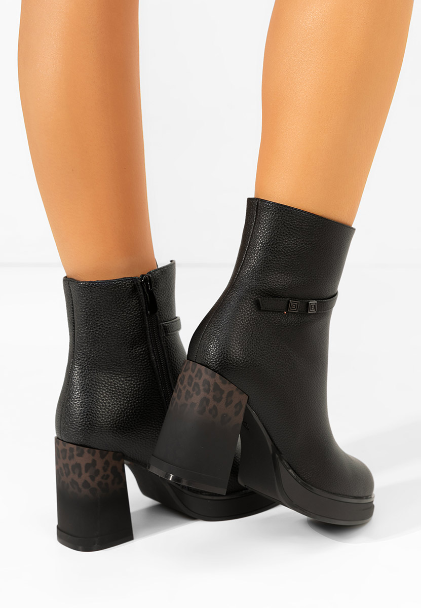 Tronchetti con tacco largo Rannia nero