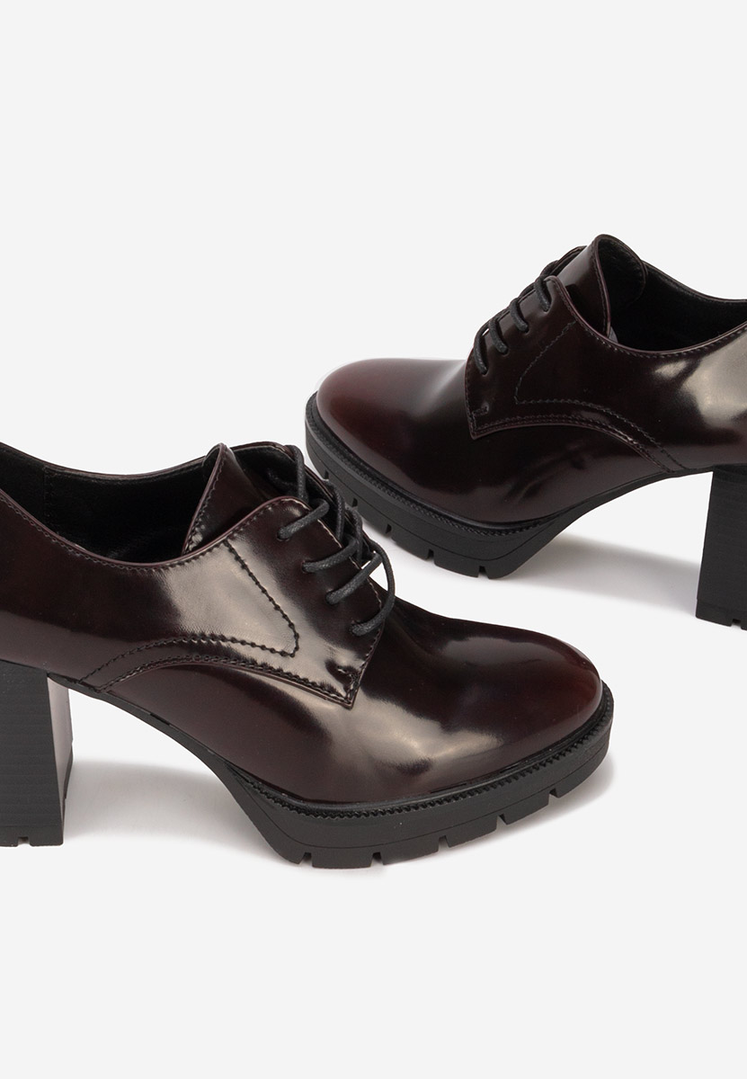 Scarpe basse in vernice Pluvina granata