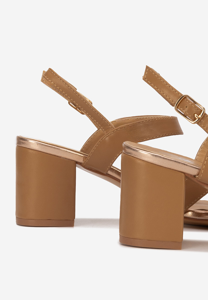 Sandali con tacco largo Marjana Cachi