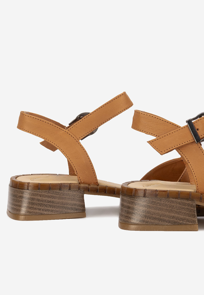 Sandali cuoio Yolanda Marrone