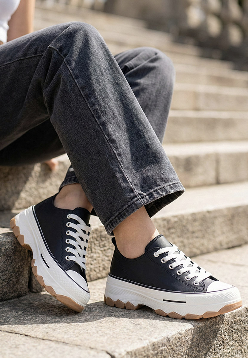 Scarpe da ginnastica con piattaforma Raviana V4 nero