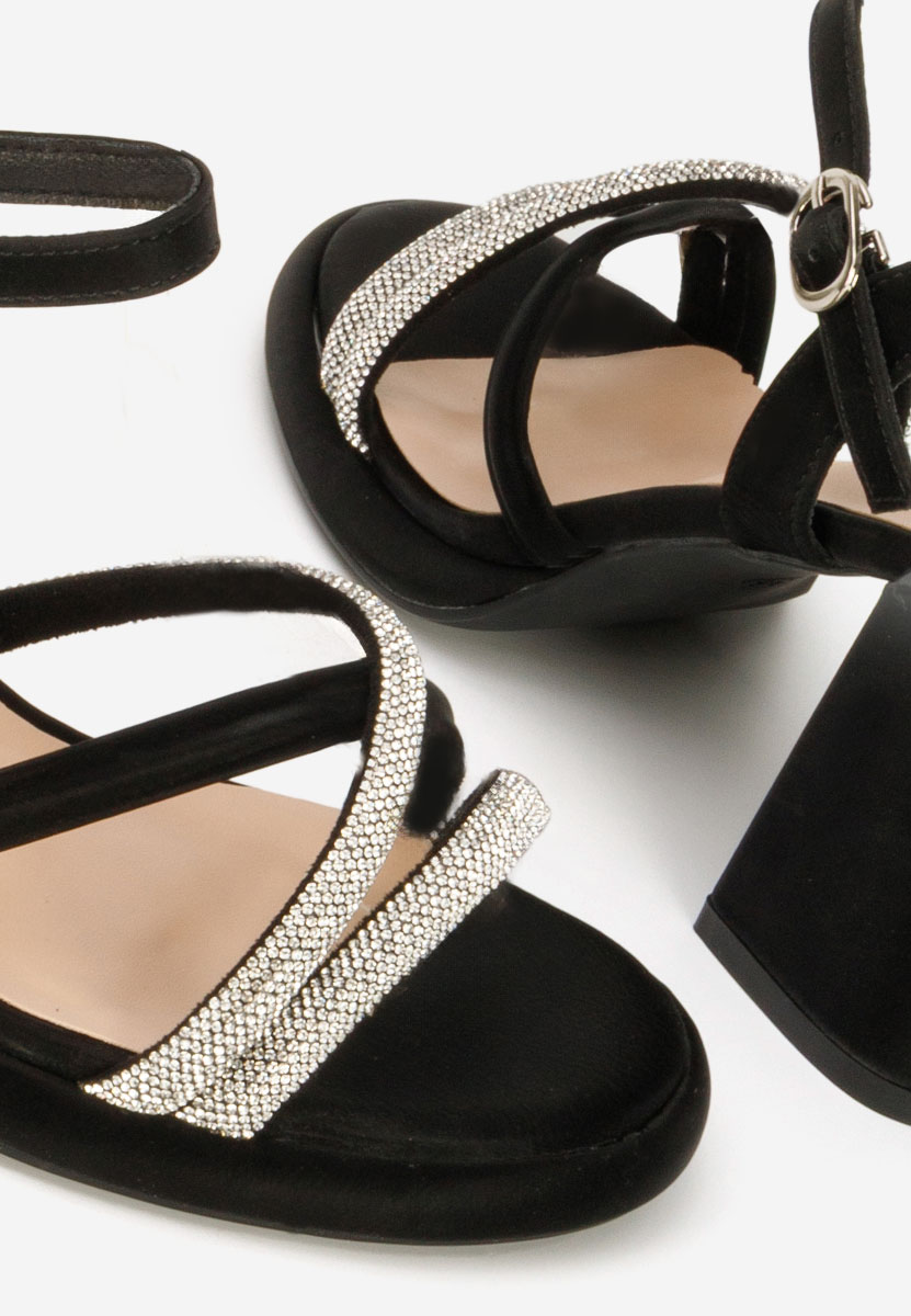 Sandali con tacco largo Castelia nero