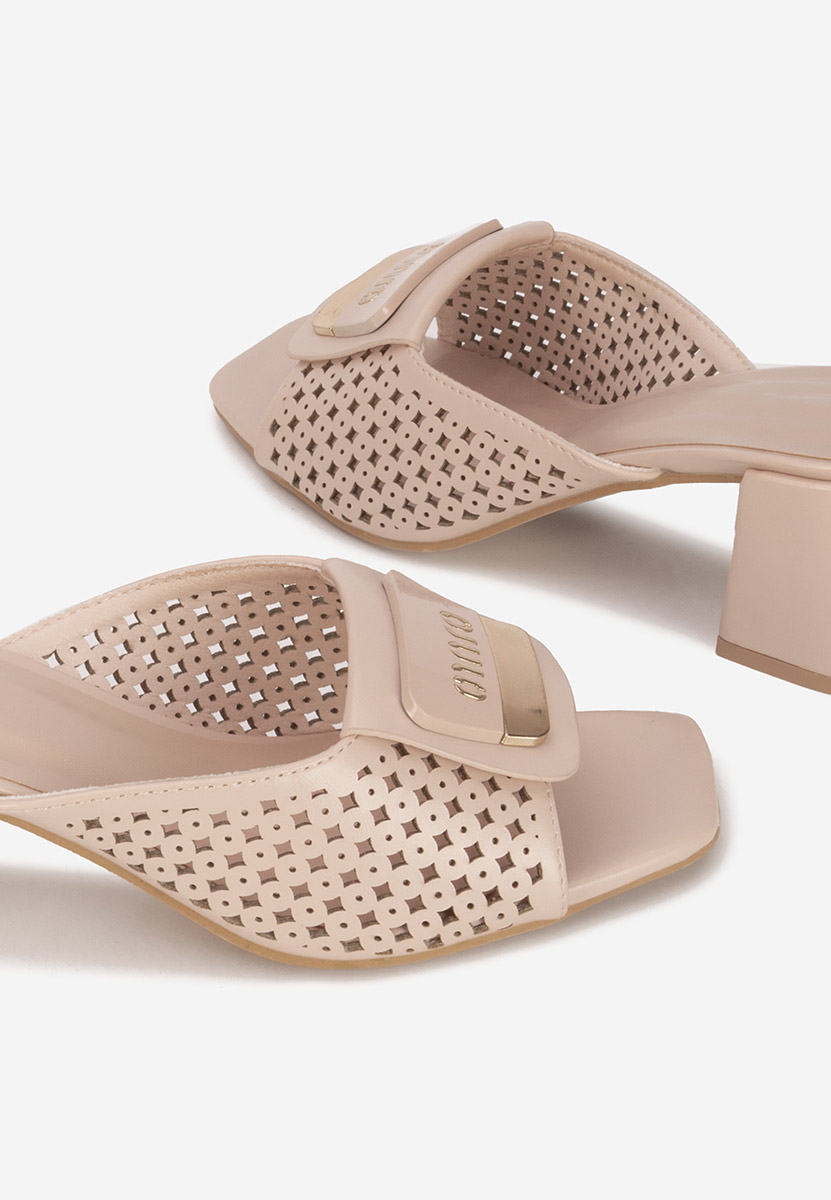 Ciabatte con tacco Carmenia beige
