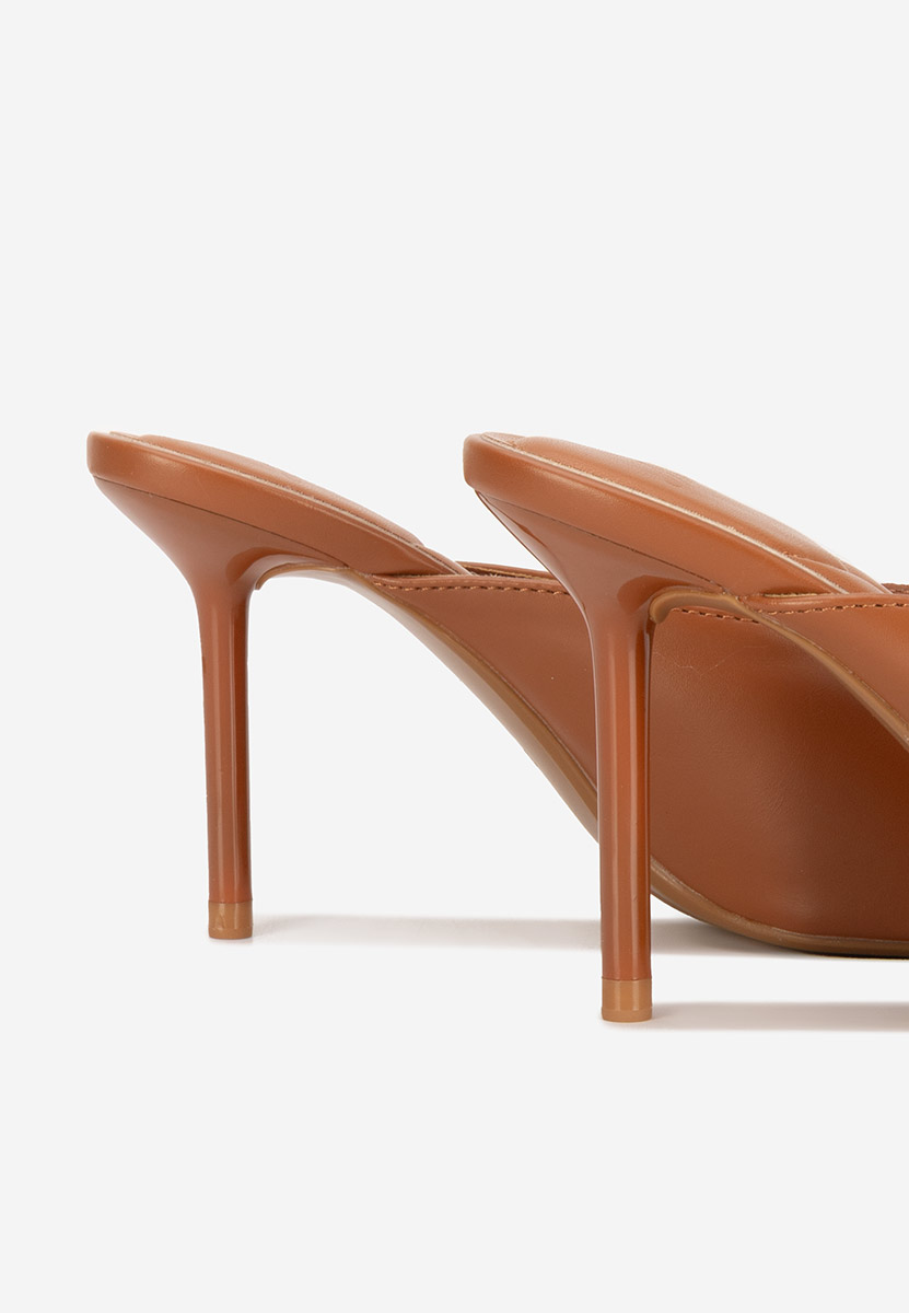 Ciabatte con tacco Sidina camel
