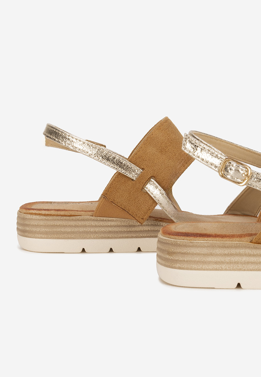 Sandali con plateau Sheilla camel