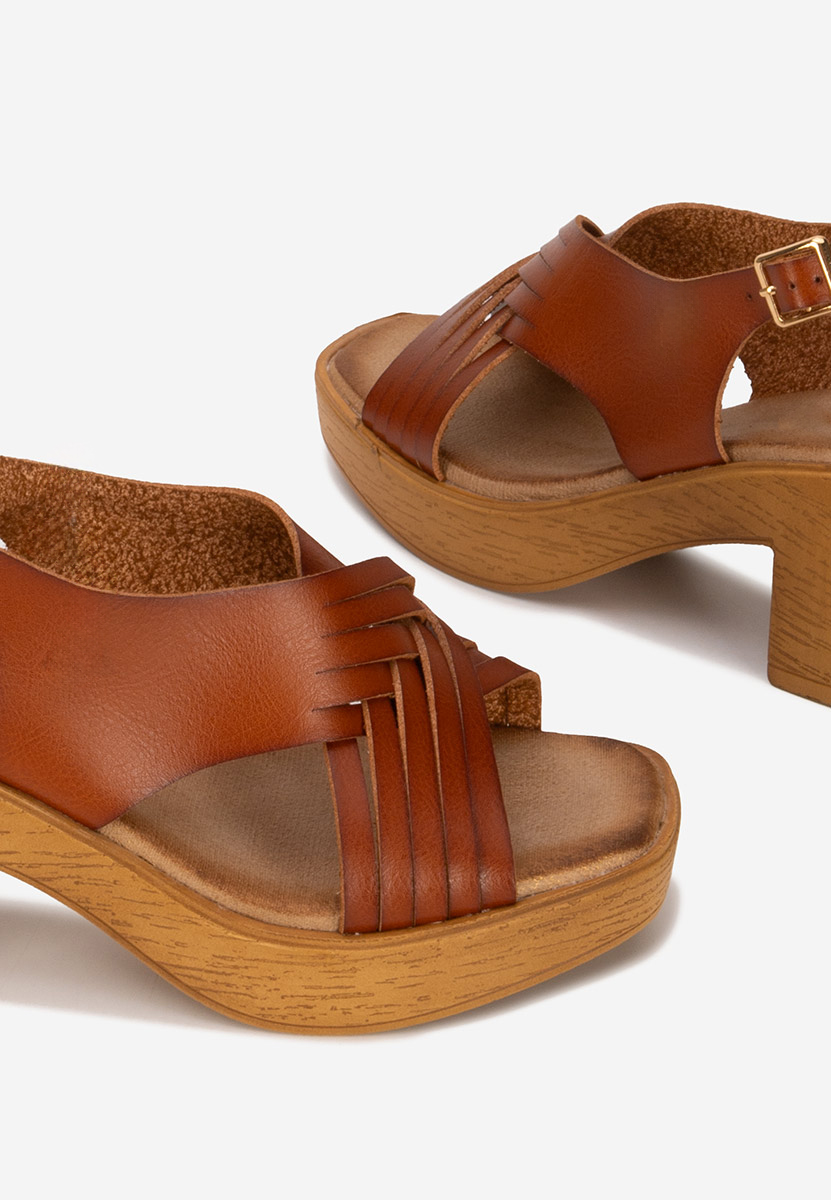 Sandali con tacco largo e plateau Kimy marrone