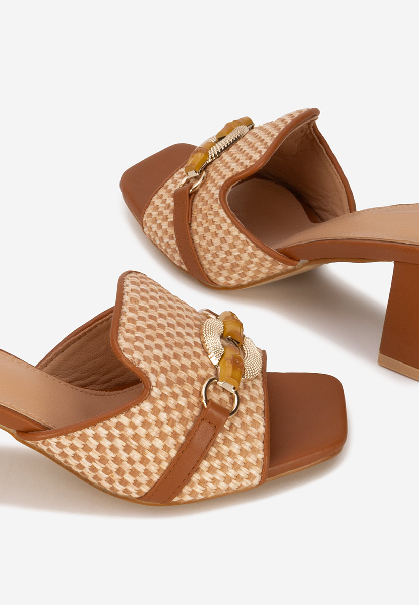 Ciabatte con tacco Olenna camel